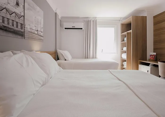Hotel Acores Premium- 5 Minutos Do Moinhos De Vento 4*