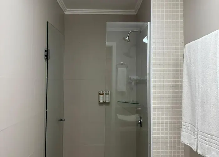 Acores Premium- 5 Minutos Do Moinhos De Vento 4* Porto Alegre